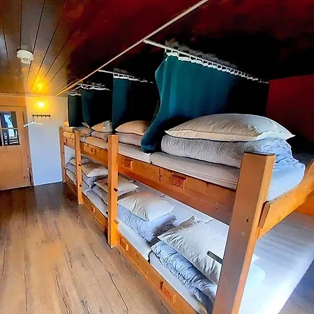 Mountain Hostel Gimmelwald
